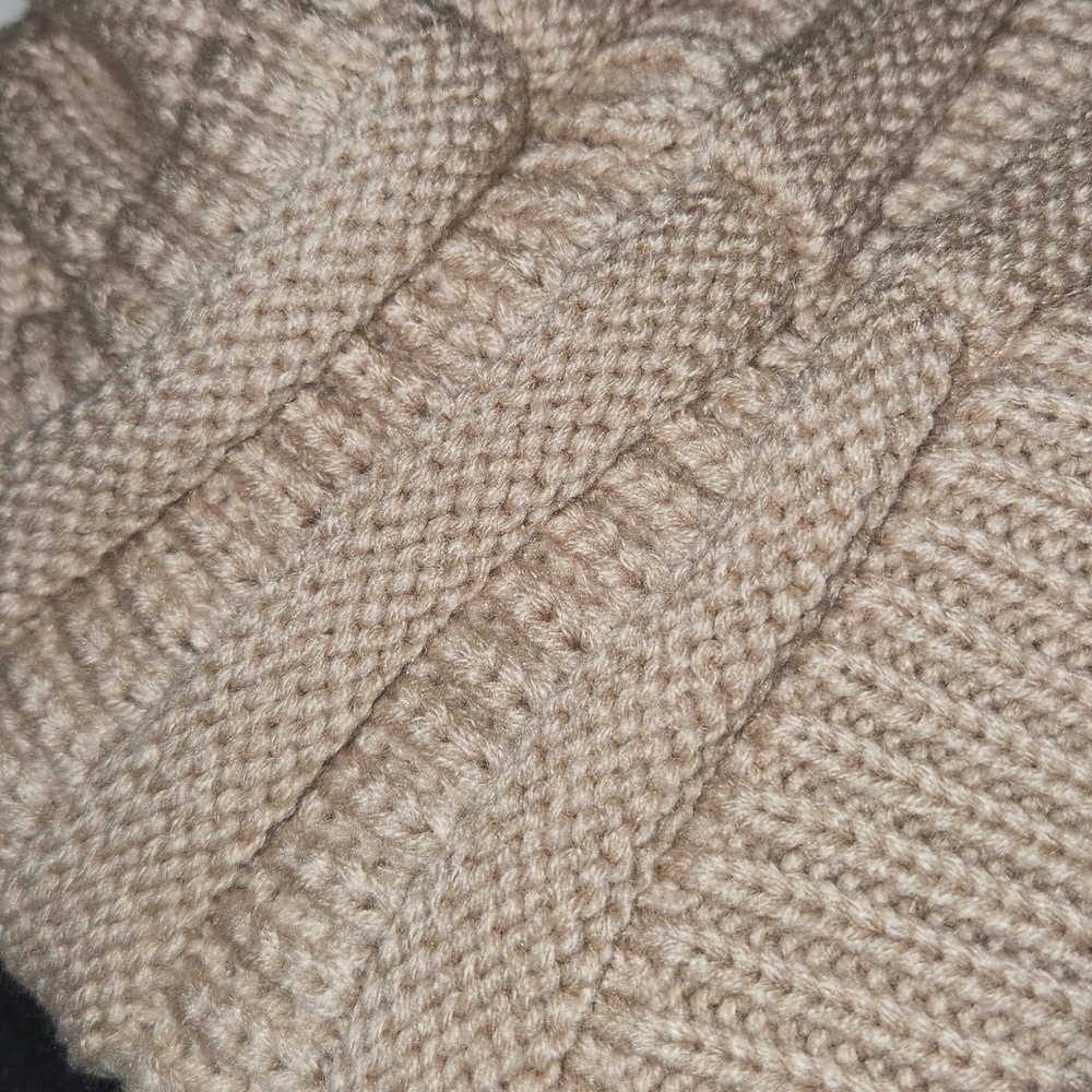 New! Warm beanie hat - BTQ - Picture 5 of 6